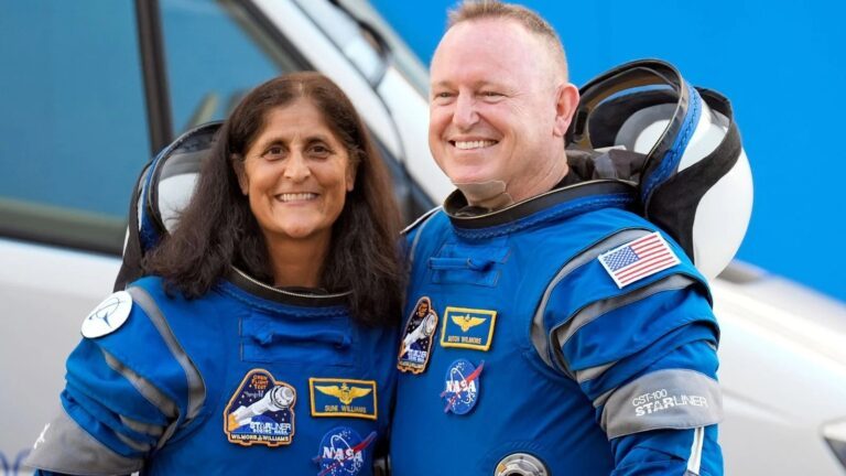 NASA Astronauts Complete Mission
