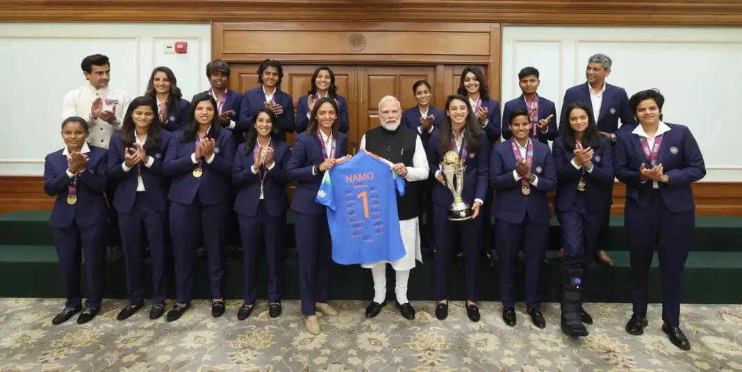 PM Modi Meets India’s World Cup-Winning Women’s Cricket Team